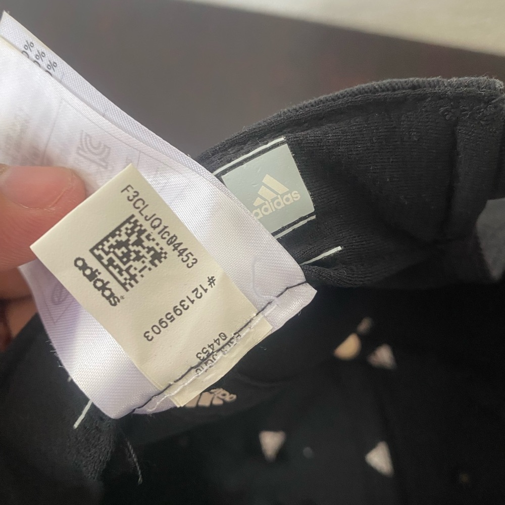 Adidas cap - Picture 5 of 7